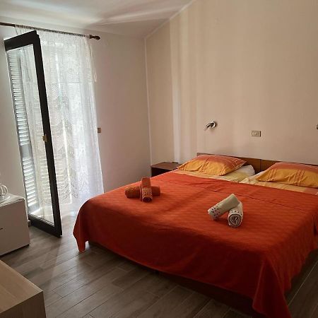 Draga Rooms Njivice Esterno foto