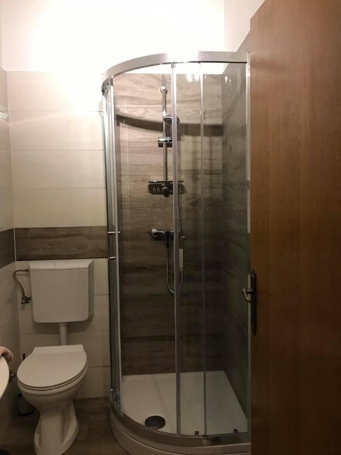 Draga Rooms Njivice Esterno foto