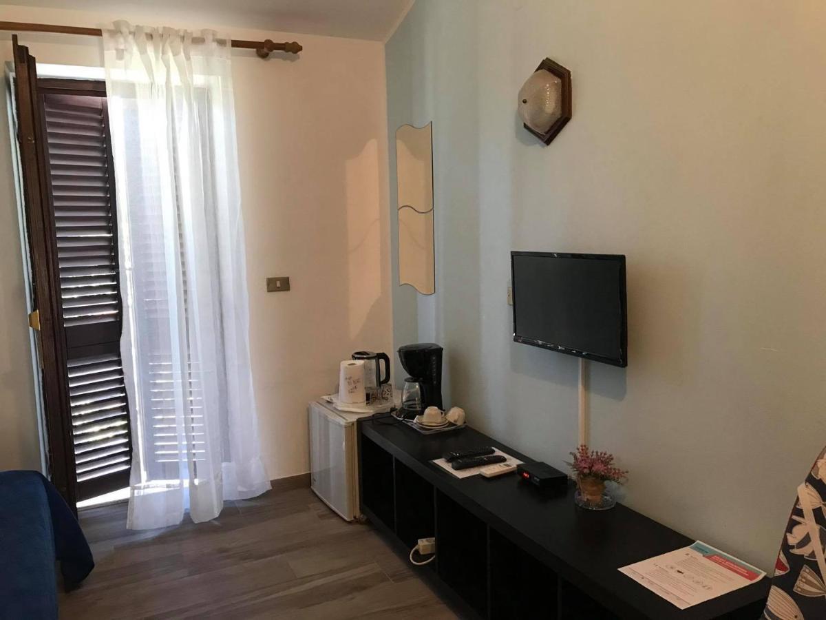 Draga Rooms Njivice Esterno foto