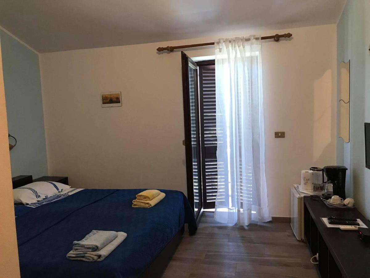 Draga Rooms Njivice Esterno foto